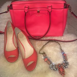 Coral KateSpade bag & VinceCamuto heels & necklace
